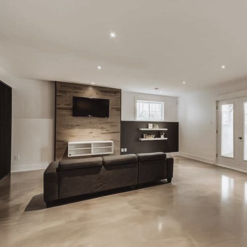 alt="radiant floor made of epoxy in a beautiful basement"
